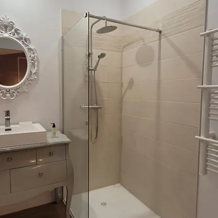 Domaine Des Muriers Le Laurier Holiday home Saint-Andeol-de-Berg
